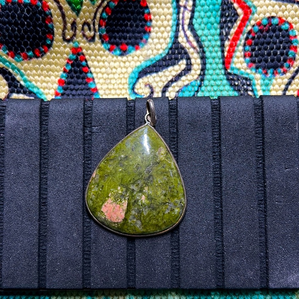Green stone pendant